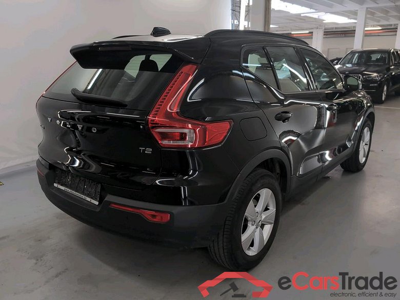 VOLVO XC40 1.5 T2 GEARTRONIC MOMENTUM CORE #4