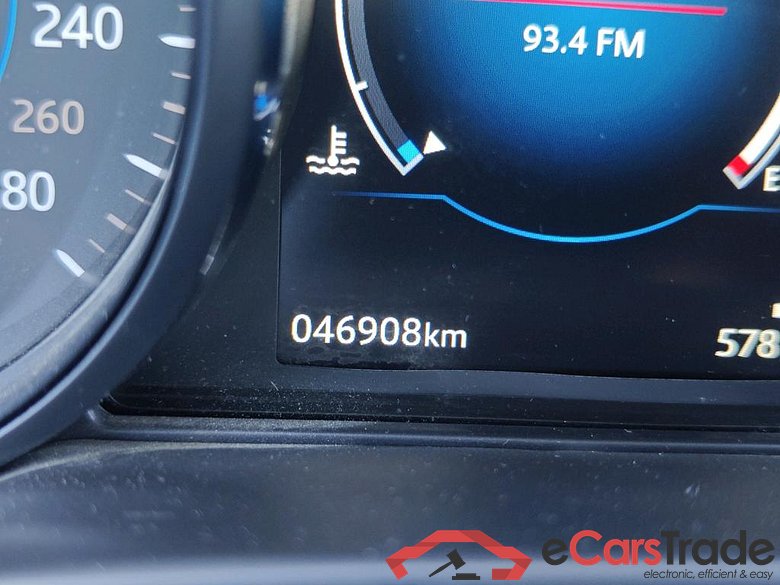 JAGUAR F-Pace / 2015 / 5P / todoterreno 2.0L i4D 120kW Prestige #5