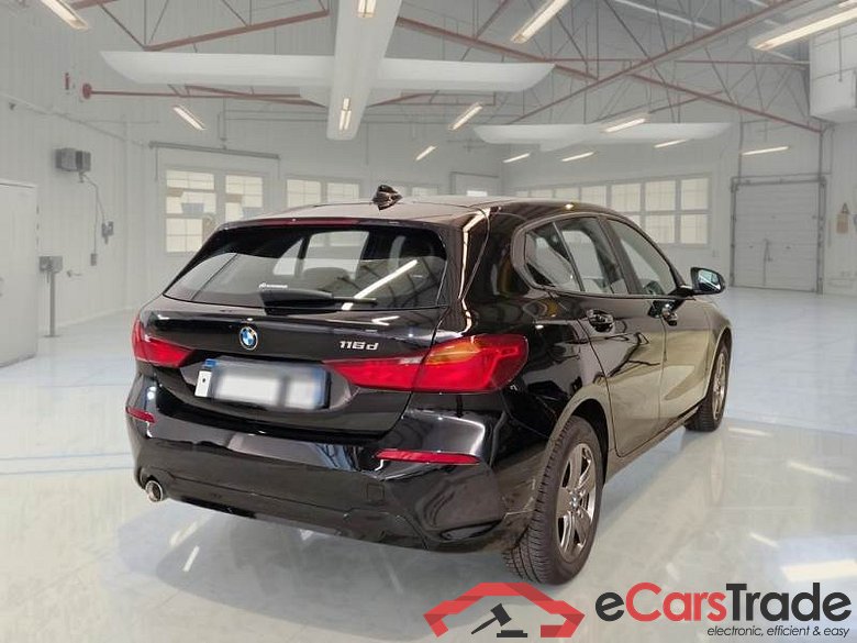 BMW SERIE 1 / 2019 / 5P / BERLINA 116D BUSINESS ADVANTAGE #2