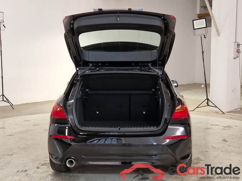 BMW SERIE 1 / 2019 / 5P / BERLINA 116D BUSINESS ADVANTAGE #5