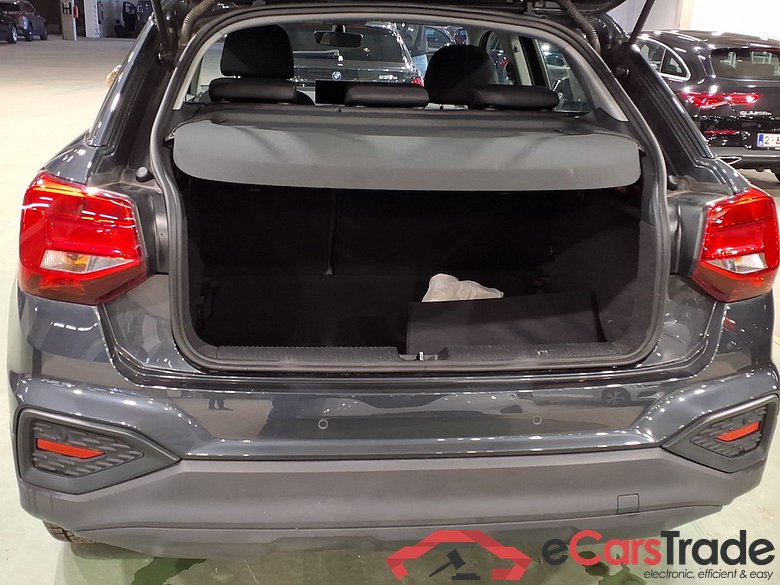 AUDI Q2 1.5 35 TFSI S TRONIC BUS.ED. ATTRACTION #3