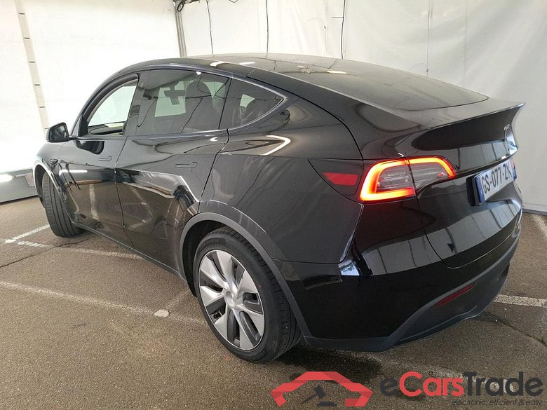 TESLA Model Y / 2021 / 5P / SUV RWD #3