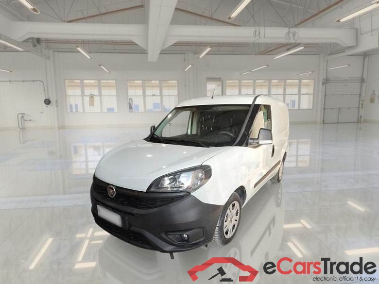 FIAT DOBLÒ CARGO / 2014 / 4P / VETT. FURGONATA CH1 LOUNGE 1.6 MJET 105CV E6D-F SeS