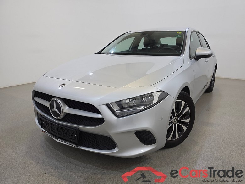 Mercedes A 180d Limo Aut. Widescreen Navi KeylessGo Camera Klima PDC ...