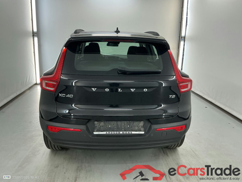 VOLVO XC40 1.5 T2 MOMENTUM CORE #5