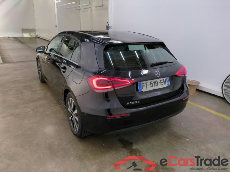 MERCEDES-BENZ Classe A Compact / 2018 / 5P / Berline A 180 d Business Line #4