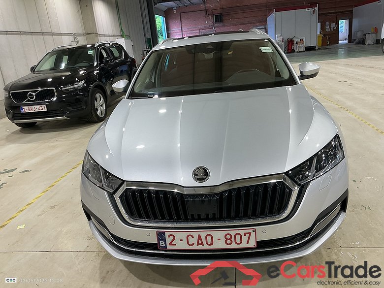 SKODA OCTAVIA COMBI 2.0 CRTDI 85KW CLEVER+ #2