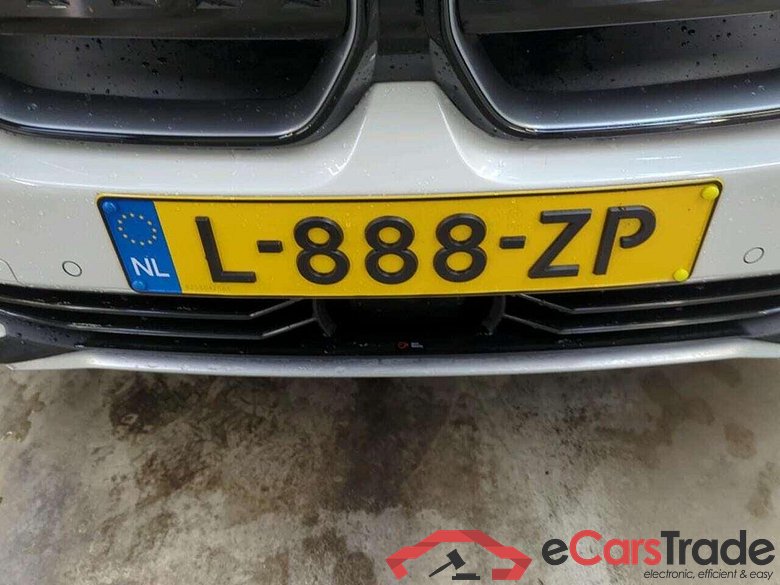BMW iX3 Executive #4