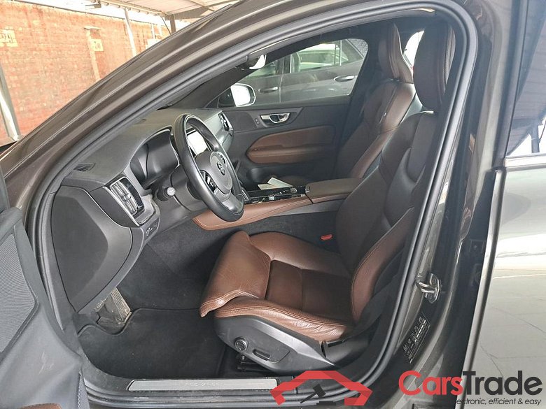 VOLVO V60 - 2018 2.0 T6 AWD PHEV Inscription Expression #5