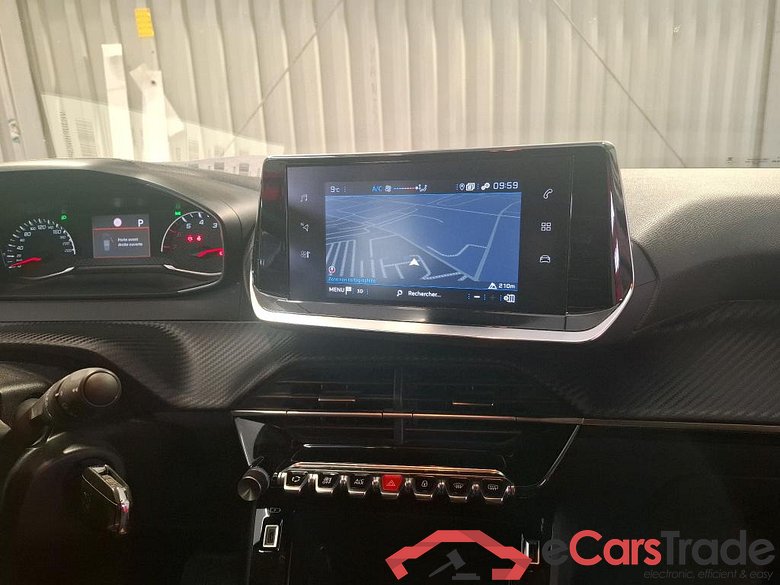 Peugeot 208 1.2 PureTech Aut. Navi Klima PDC ... #6