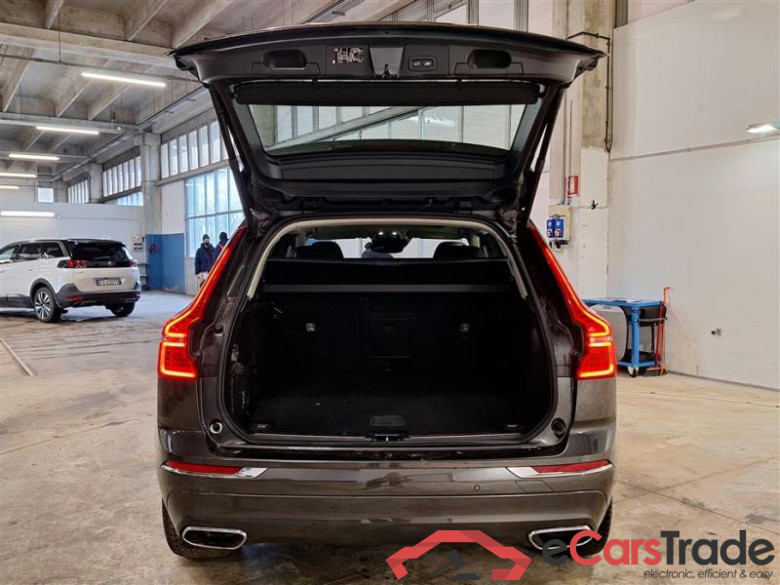 VOLVO XC60 / 2017 / 5P / SUV T6 PLUG-IN AWD AUTO RECHARGE INS. EXP #5