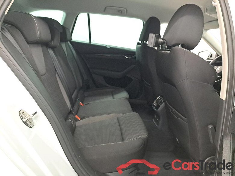 SKODA OCTAVIA COMBI 1.5 TSI ACT 110KW AMBITION #6