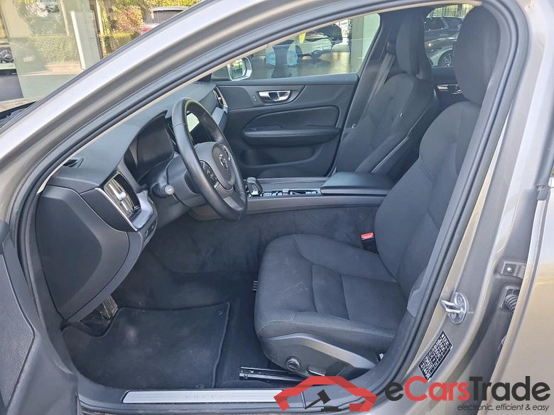 VOLVO V60 2.0 B4 D MHEV MOMENTUM PRO AUTO #5
