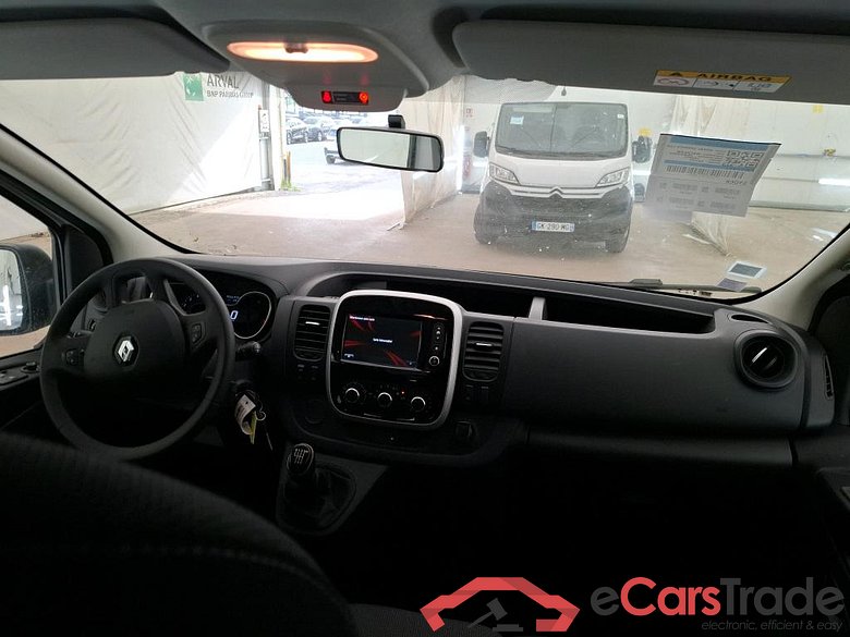 RENAULT Trafic / 2019 / 4P / Combi Zen L1 dCi 120 S&S - 8 pl #5