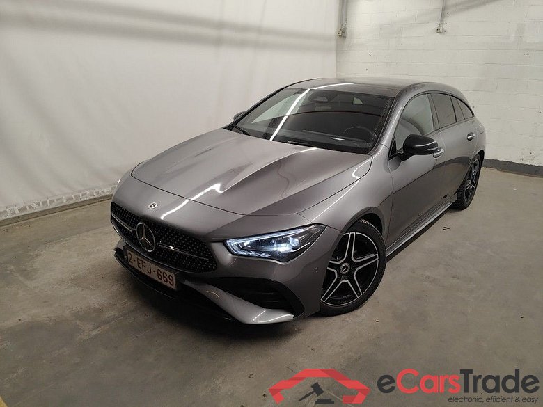 Mercedes-Benz CLA Shooting Brake CLA 180 AMG Line 5d