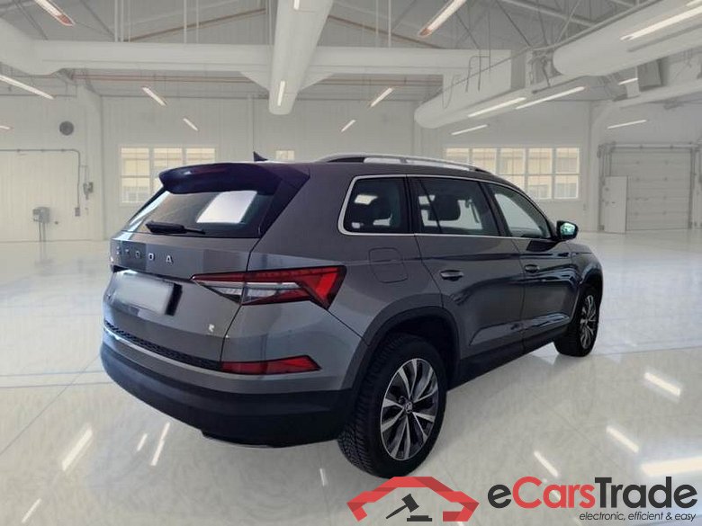 SKODA KODIAQ / 2021 / 5P / SUV 2.0 TDI 110KW STYLE DSG 4WD 5P #2
