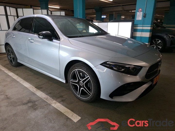 Mercedes A 250e Facelift Plug-In Hybrid AMG Night Aut. Pano LED-Xenon Head-Up Widescreen Ambient Burmester Navi 1/2 Sport-Leather-Alcantara KeylessGo Camera Klima PDC ... #2