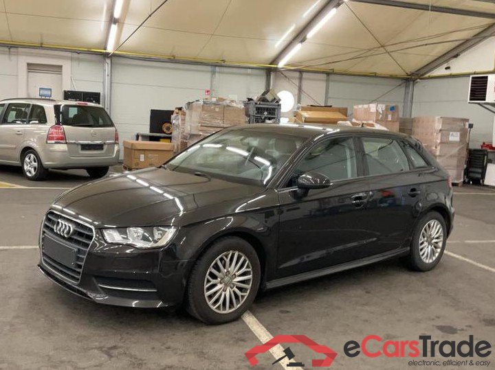 Audi A3 1.6 TDi Navi Klima PDC ...