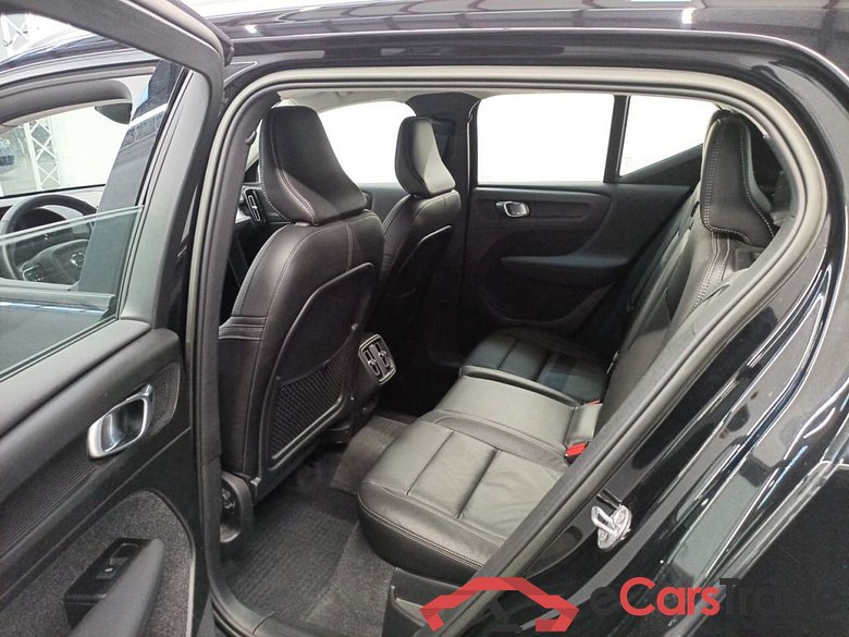 Volvo XC40 T3 Geartronic Momentum Pro 5d #3
