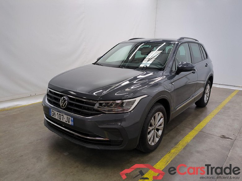 VOLKSWAGEN Tiguan / 2020 / 5P / SUV 1.4 eHybrid 245 DSG6 Life Business #1