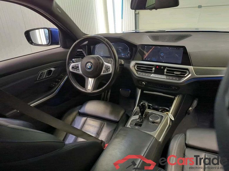 BMW 3-serie Touring 330e Bns Ed.P #3