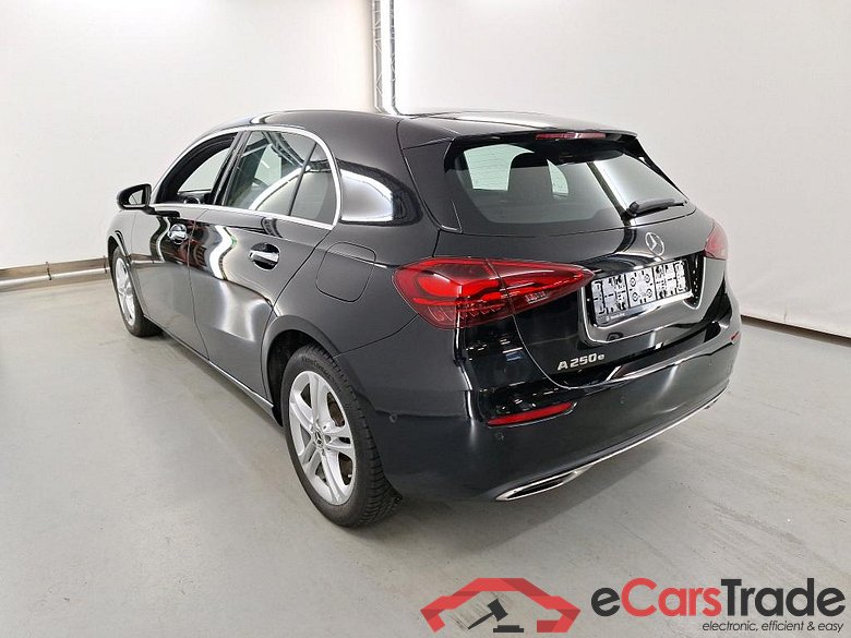 MERCEDES-BENZ A-CLASS 1.3 A 250 E PHEV LUXURY LINE DCT #3