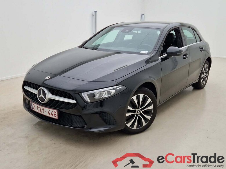 MERCEDES-BENZ A-KLASSE 1.3 250 E 7G-DCT LUXURY LINE #1