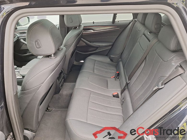 BMW, 5-serie To FL'20, BMW 5 Reeks Touring 520i Aut. (120 kW) 5d #4