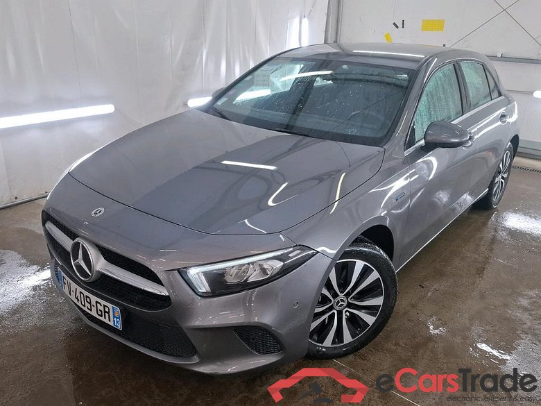 MERCEDES-BENZ Classe A Compact / 2018 / 5P / Berline A 250 e Business Line 8G-DCT #1