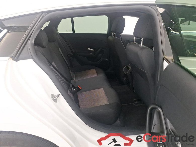 MERCEDES-BENZ CLASSE CLA SHOOTING BRAKE DIES CLA 180 d Business Solution #6