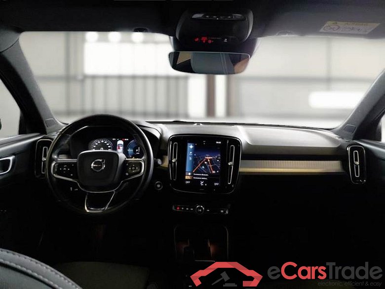VOLVO XC40 / 2021 / 5P / SUV T4 RECHARGE PLUG-IN AUTO CORE #3