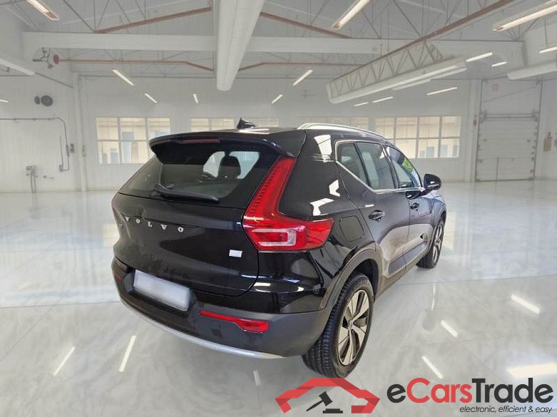 VOLVO XC40 / 2021 / 5P / SUV T5 RECHARGE PLUG-IN AUTO CORE #2