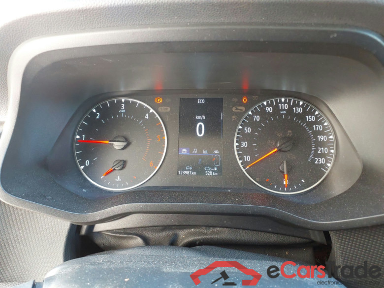 RENAULT Trafic 2.0D 131CV  #4