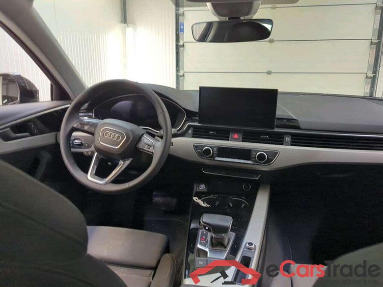 AUDI A4 Avant 35 TFSI Adv Edition #3