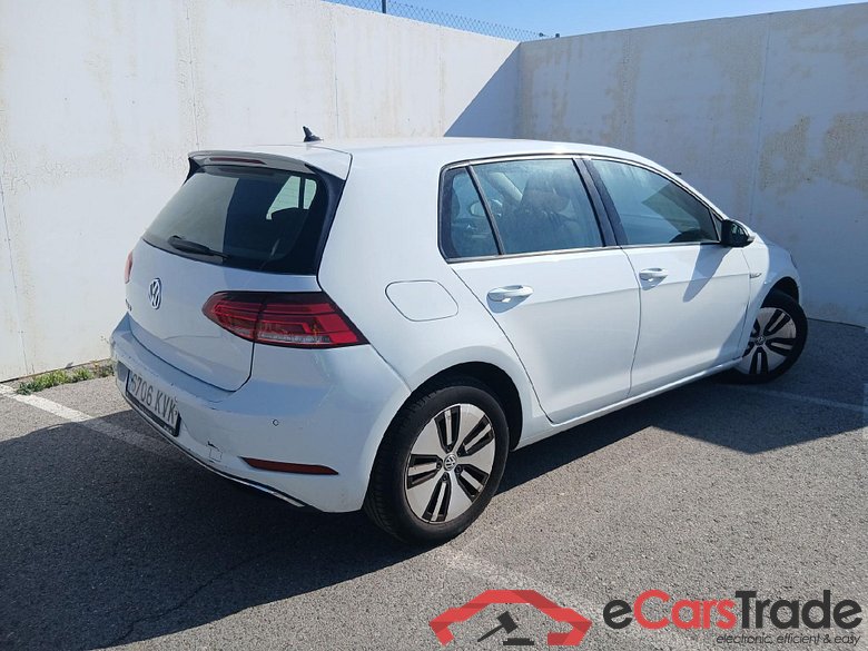 VOLKSWAGEN Golf / 2016 / 5P / berlina con portón e-Golf ePower 110 kW (136CV) #2