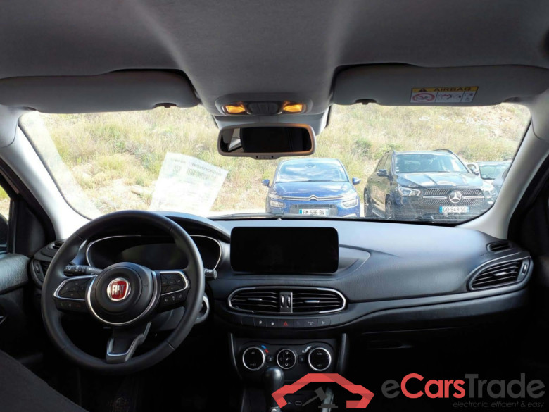 Fiat Tipo Cross 1.5 Firefly Turbo 130 ch S&S DCT7 Hybrid #5