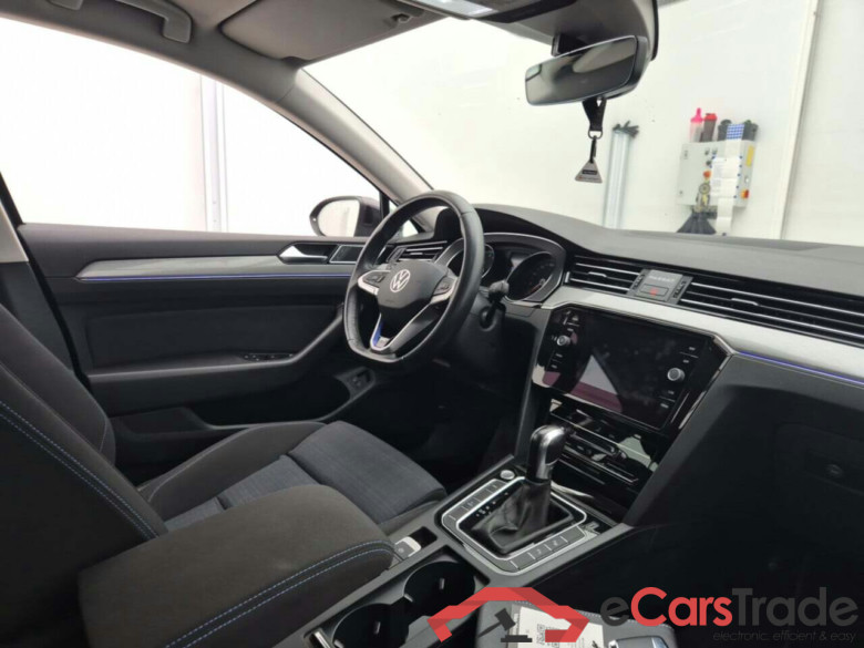 VOLKSWAGEN PASSAT VARIANT 1.4 GTE BUSINESS DSG6 #3