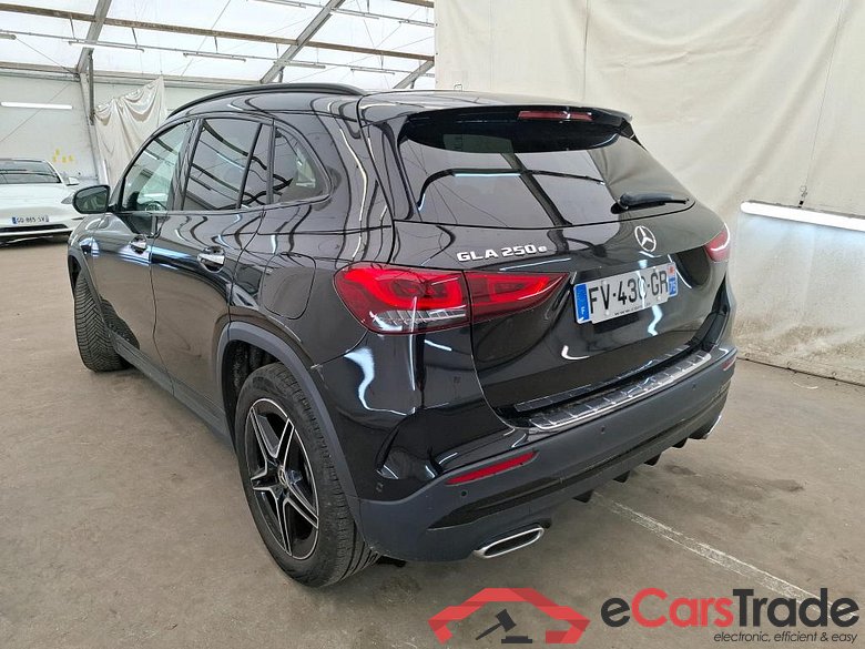 MERCEDES-BENZ GLA / 2020 / 5P / SUV 1.3 GLA 250 e AMG LINE DCT #2