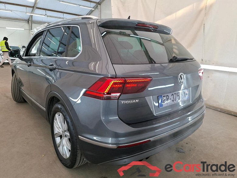 VOLKSWAGEN Tiguan / 2016 / 5P / SUV 1.5 TSI 150 EVO DSG7 Carat #2