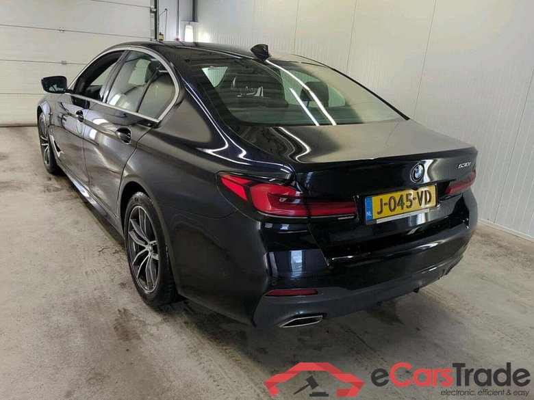 BMW 5-serie 530i High Ex. Ed. #6