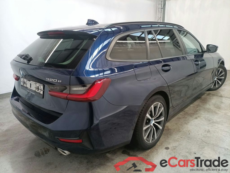 BMW 3 Reeks Touring 320e (150 kW) 5d #2