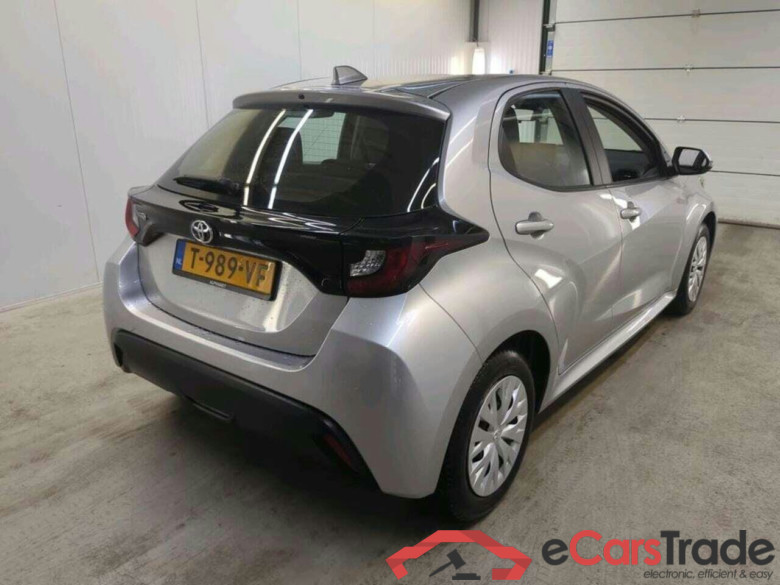 TOYOTA Yaris 1.5 VVT-i Active #2