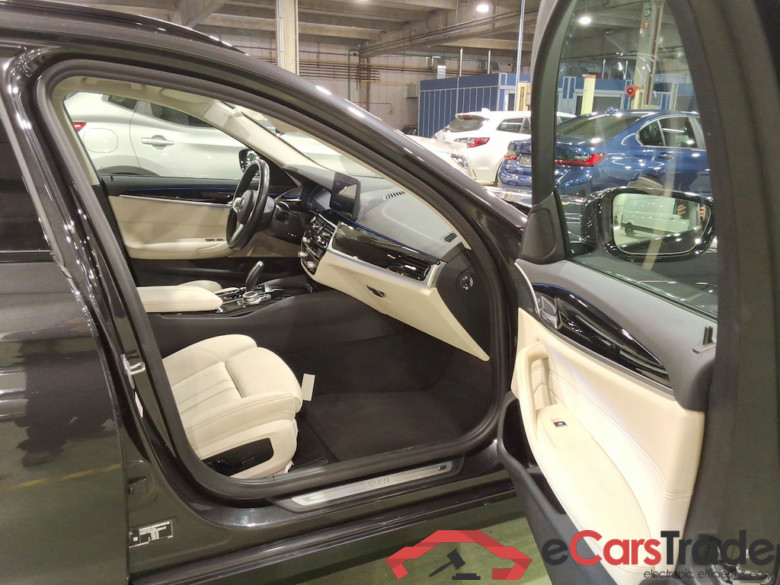 BMW 5 SERIES TOURING 2.0 520E TOURING AUTO #6