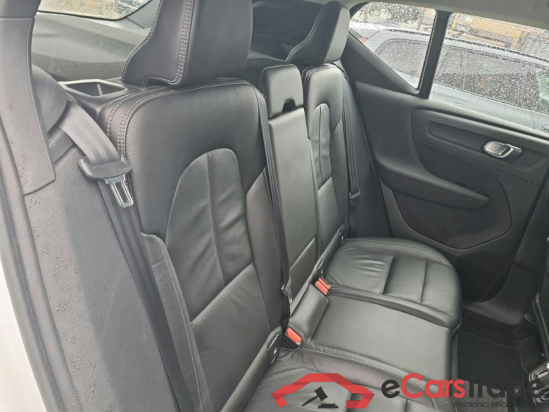 VOLVO XC40 1.5 T4 PHEV INSCRIPTION DCT #6