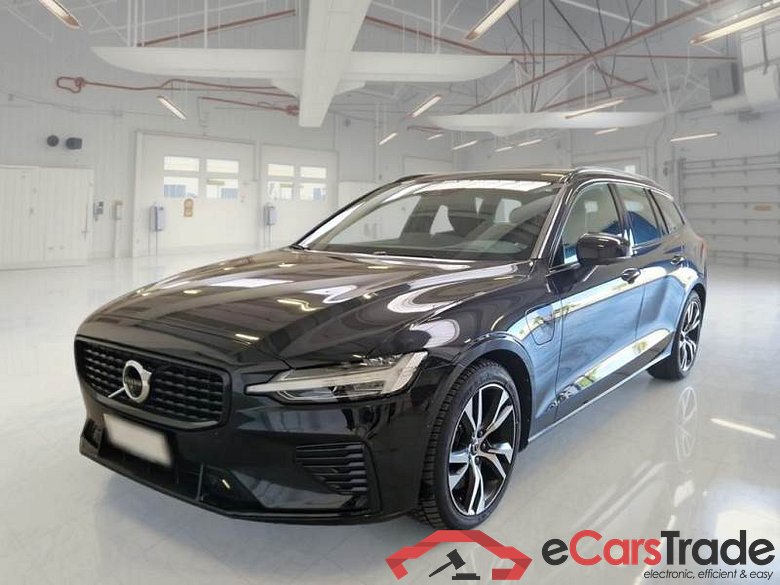 VOLVO V60 / 2019 / 5P / STATION WAGON T8 PLUG-IN AWD AUTOM.RECH.R-DESIGN