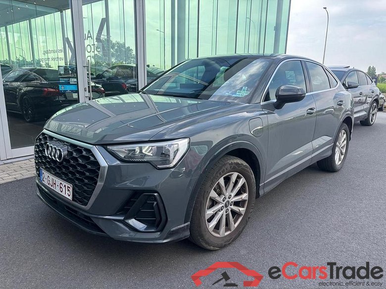 AUDI Q3 Sportback PHEV 45 TFSIe Attraction S tronic (180 kW)