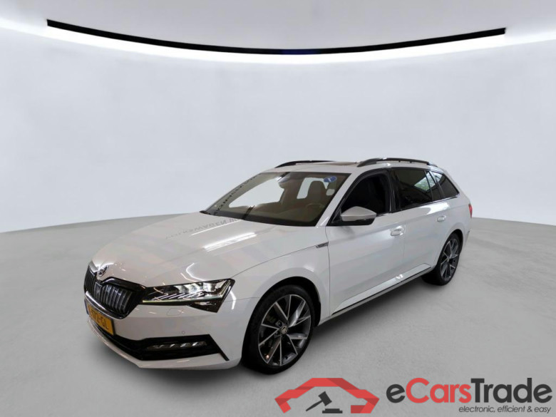 SKODA Superb Combi 115 kW #1
