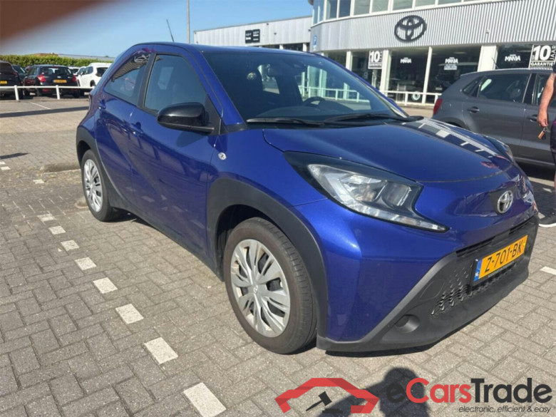 TOYOTA Aygo X 1.0 VVT-i S-CVT Play #2