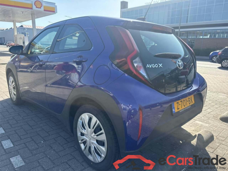 TOYOTA Aygo X 1.0 VVT-i S-CVT Play #3