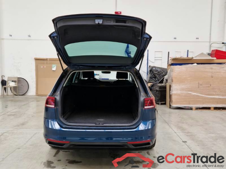VOLKSWAGEN PASSAT / 2019 / 5P / STATION WAGON VAR. 2.0TDI SCR EVO 110KW BUSINESS DSG #5